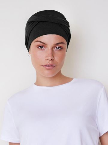 HocZoya | Deep Black